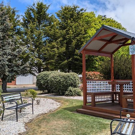 أوبيرون Highlands Motor Inn المظهر الخارجي الصورة